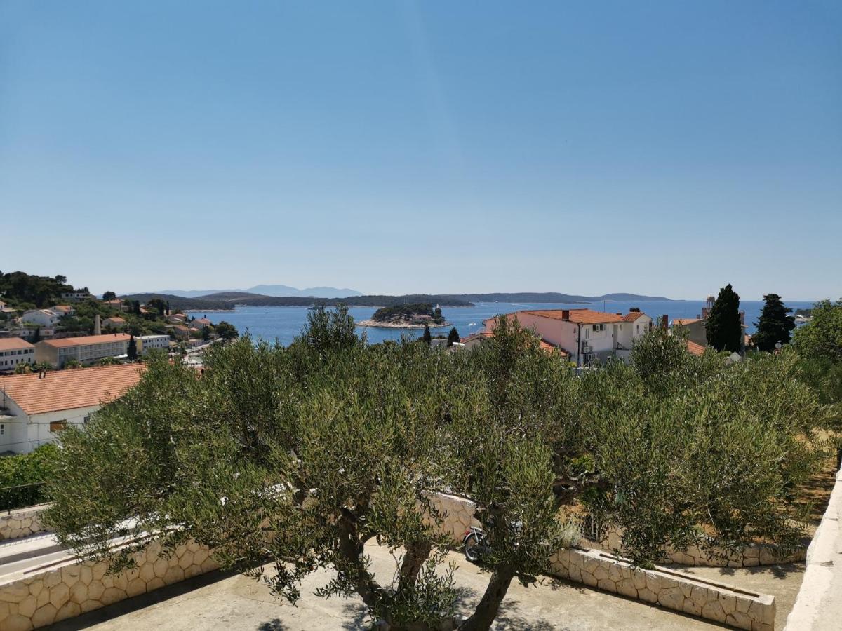 Apartment Buzolic Hvar Town Exterior foto